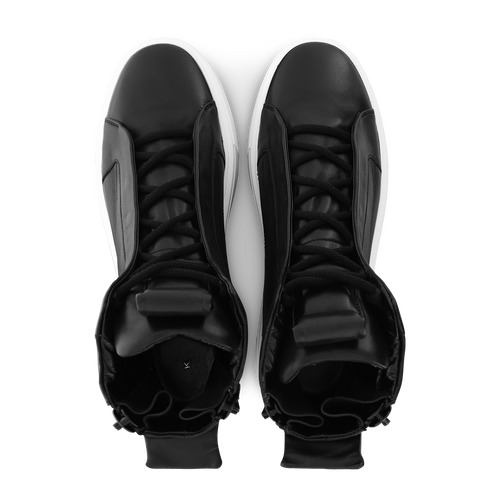 PRO 17500 Leather Sneaker in Black