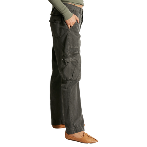 Aliyah Slouchy Cargo Pant in Pigment Black