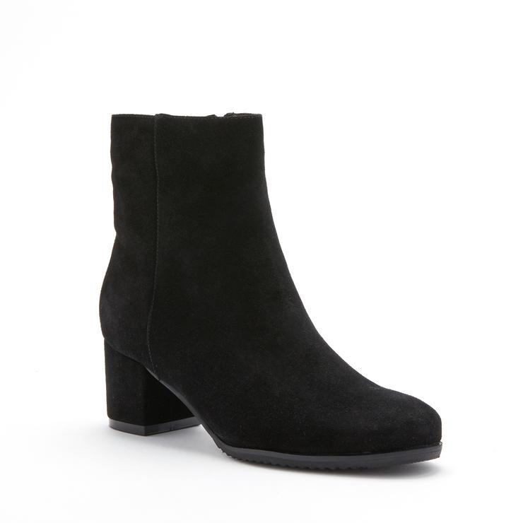 black blondo boots