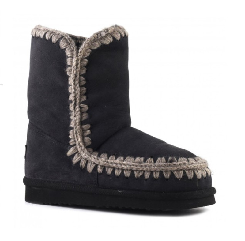 Eskimo 24 Boot in Off Black