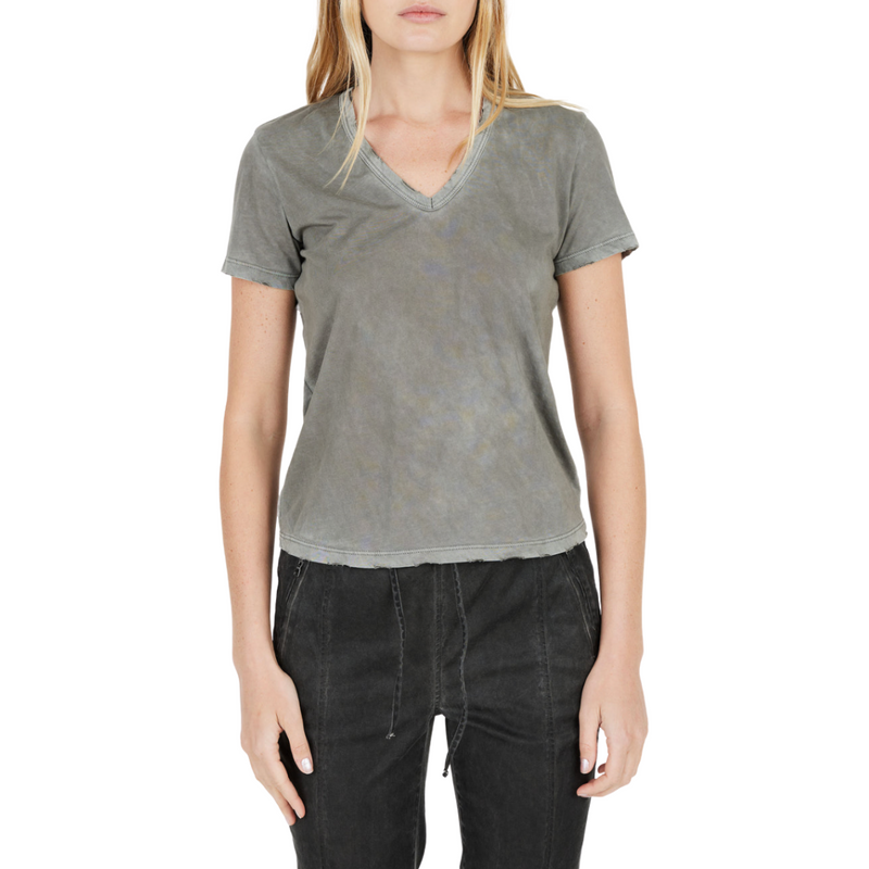 Standard V-Neck Tee in Vintage Taupe