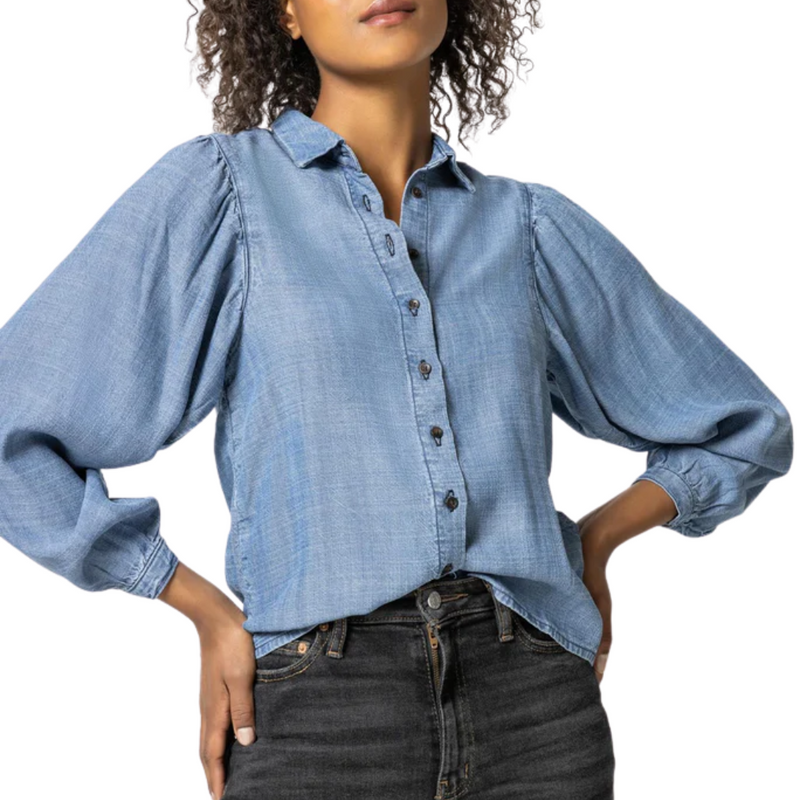 Chambray Shirred Sleeve Buttondown in Washed Chambray