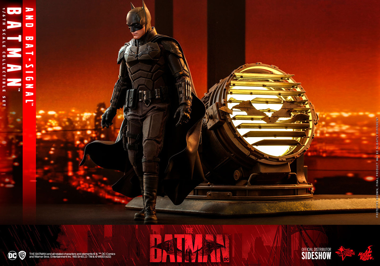 Hot Toys 1/6 The Batman and Bat-Signal