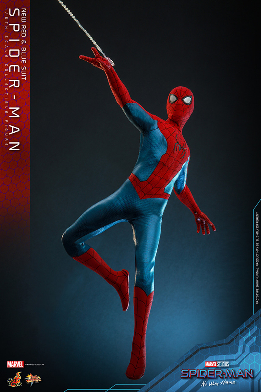 Hot Toys MMS679 Spider-Man Red and Blue Suit 2