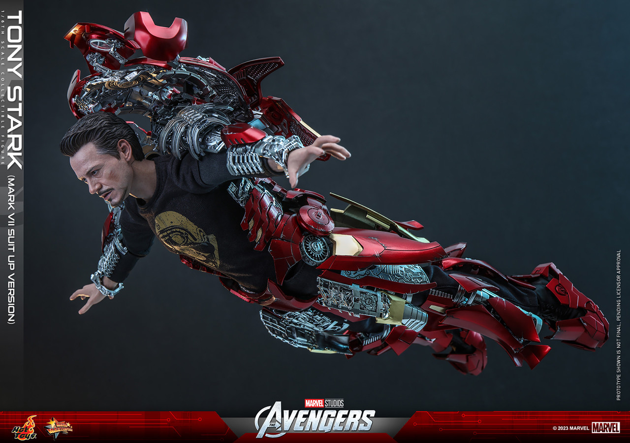 Hot Toys MMS718 1/6 The Avengers - Tony Stark (Mark VII Suit up