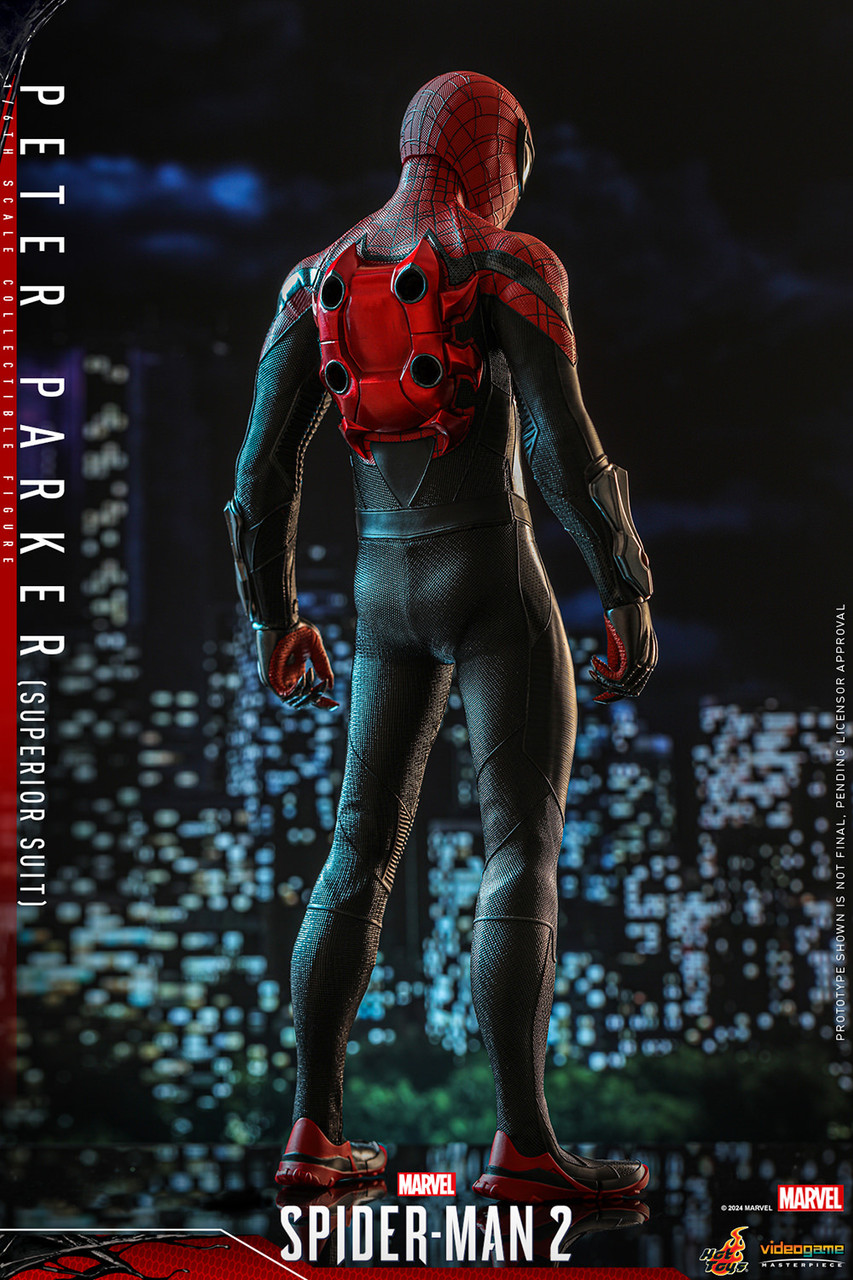 Hot Toys 1/6 VGM61 Peter Parker (Superior Suit) Action Figure 3