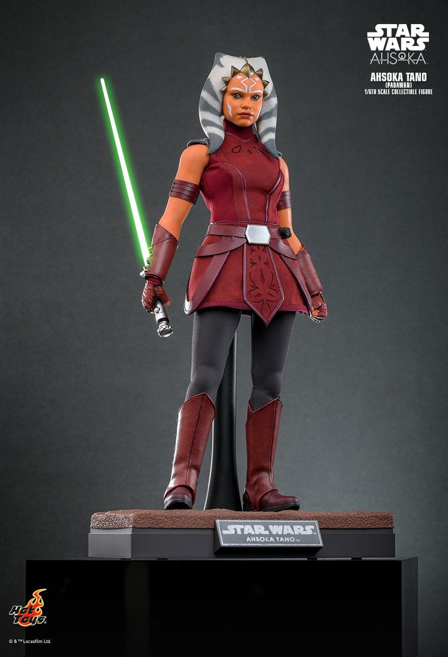Hot Toys 1/6 Ahsoka Tano Padawan