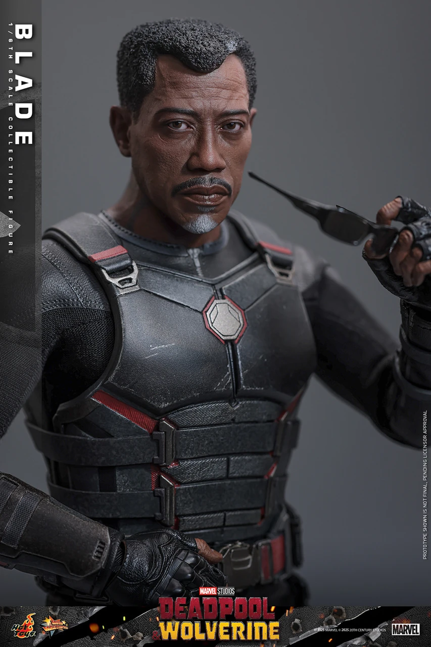 Hot Toys 1/6 MMS791 Blade Deadpool & Wolverine Movie Action Figure 4