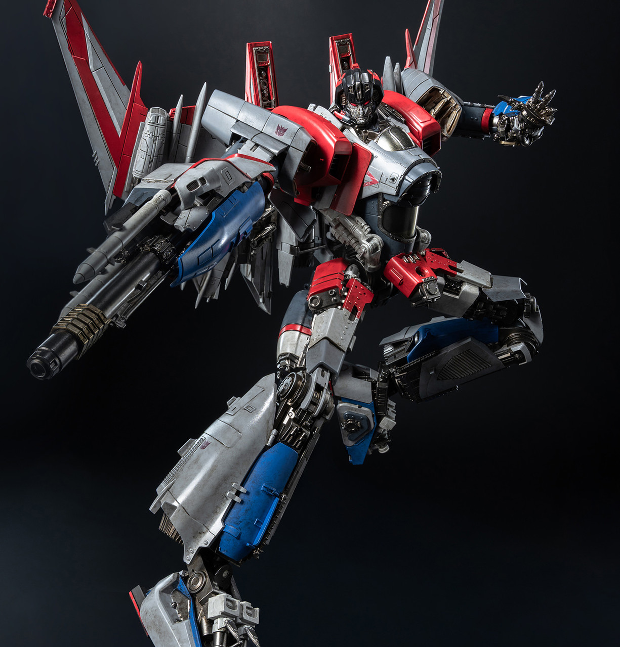 Threezero Starscream DLX Action Figure