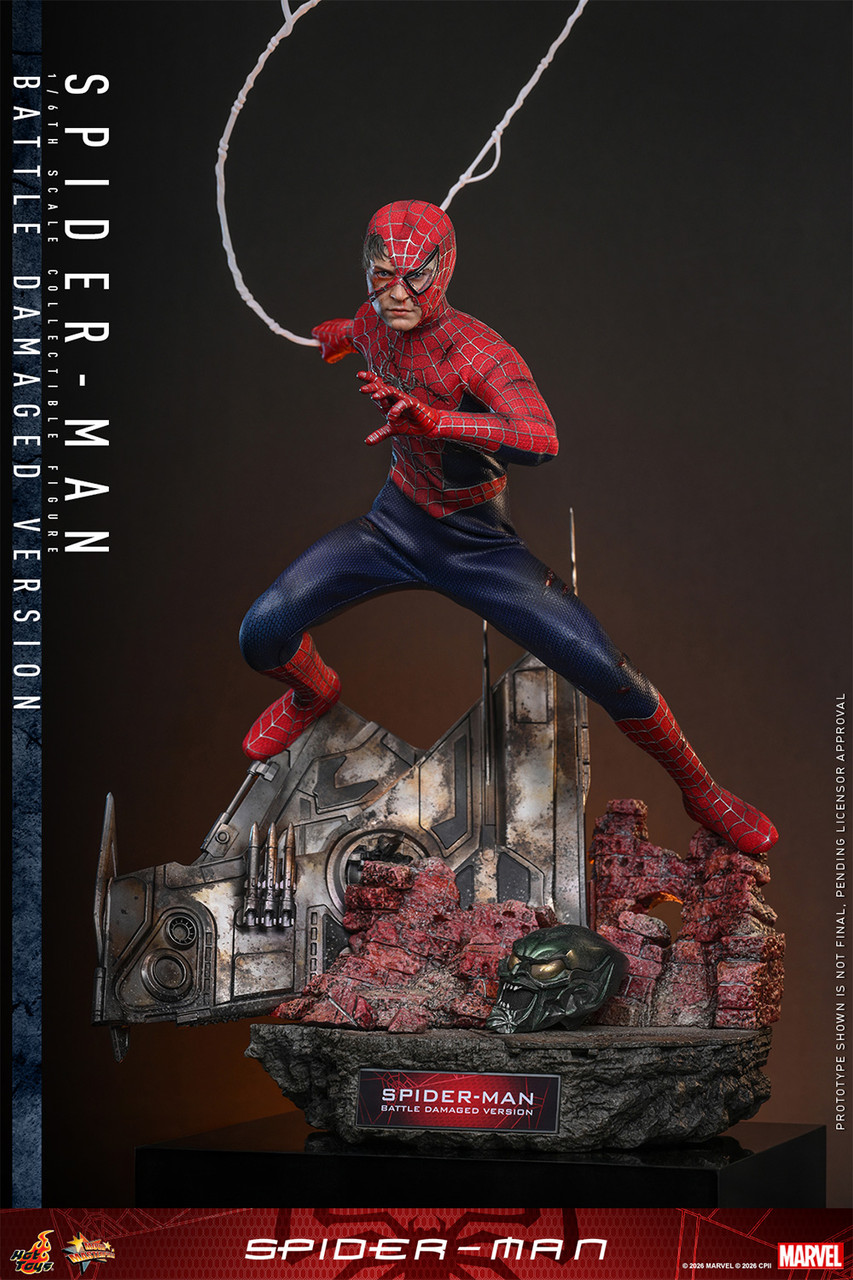Hot Toys 1/6 Spider-Man Battle Damaged