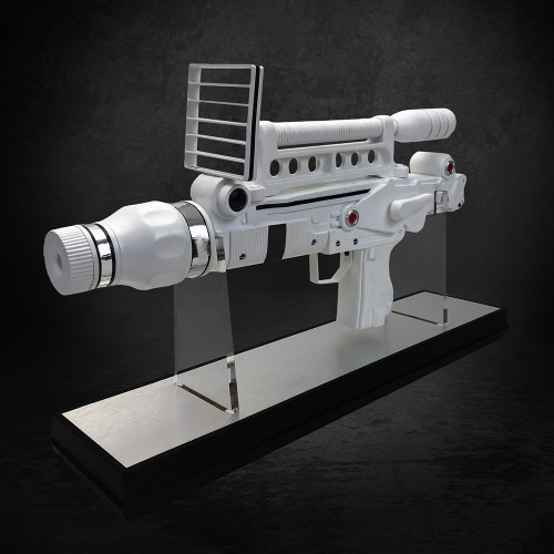 Factory Entertainment Moonraker Laser Gun 1:1 Scale Prop Replica 408885 1