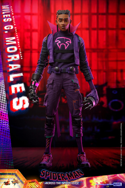 Hot Toys 1/6 MMS725 Miles G. Morales Action Figure 1