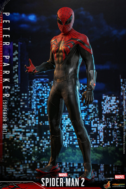 Hot Toys 1/6 VGM61 Peter Parker (Superior Suit) Action Figure 1