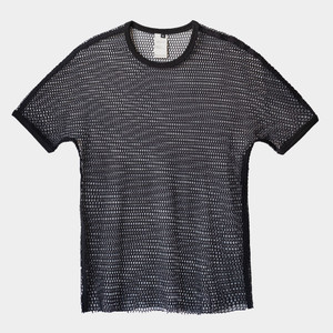 senscommon seamless net tshirt. Statement basic with seamless shoulder to sleeve made of factory dead-stock cotton fabric.
