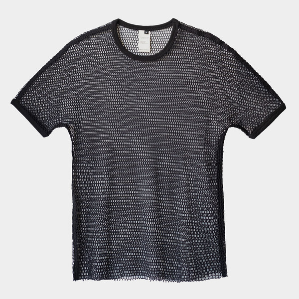 senscommon seamless net tshirt. Statement basic with seamless shoulder to sleeve made of factory dead-stock cotton fabric.