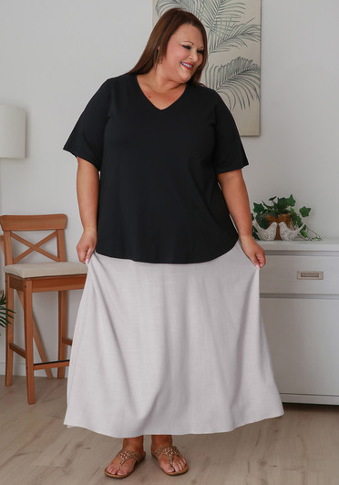 Plus Size Long Skirt In White Summer Breeze