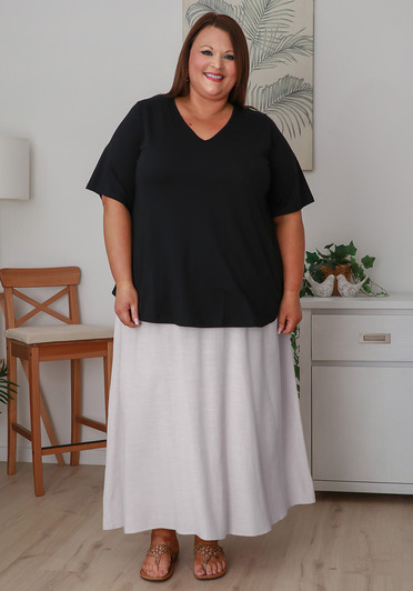 Plus Size Long Skirt In White Summer Breeze