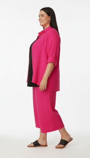 Breezy Everyday Crop Pants In Magenta