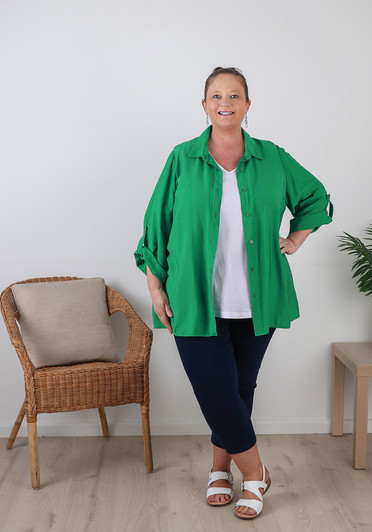Plus Size Relaxed Fit Button Up Shirt in Green