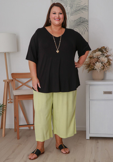 Plus Size Green Pear Summer Crop Pant