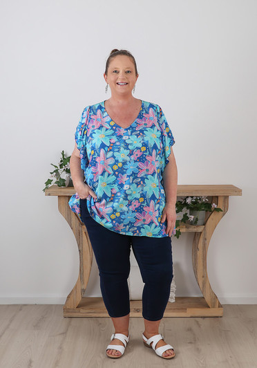 Plus Size Split Sleeve Top Blue Floral