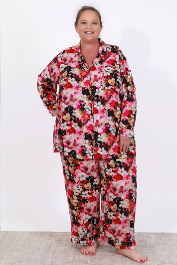 Plus Size Hearts And Blossoms Winter Pyjama Set by Curvaceous