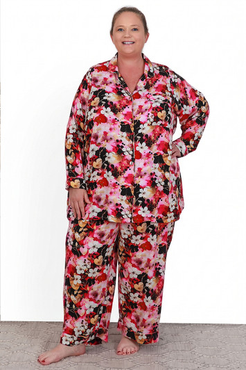Plus Size Hearts And Blossoms Winter Pyjama Set in Sizes 18 to 32
