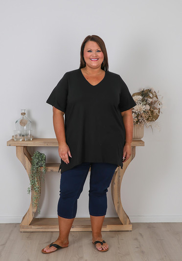 Plus Size Cotton V Neck Tee With Side Splits In Black