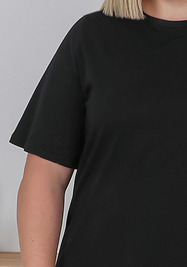 Plus Size Cotton Round Neck Tee In Black