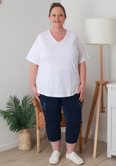 Plus Size Cotton V Neck Curved Hem Tee In White