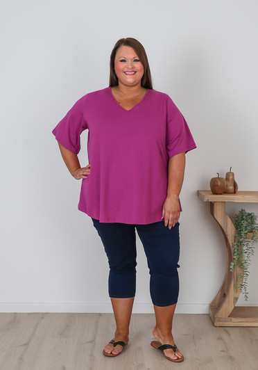 Plus Size Cotton V Neck Curved Hem Tee In Fuchsia