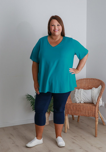 Plus Size V Neck Curved Hem Tee In Turquoise