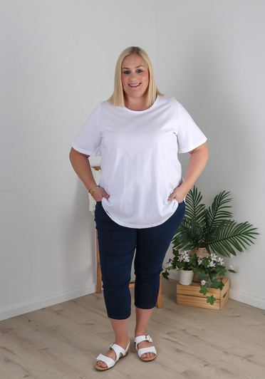 Plus Size Round Neck Everyday Tee In White