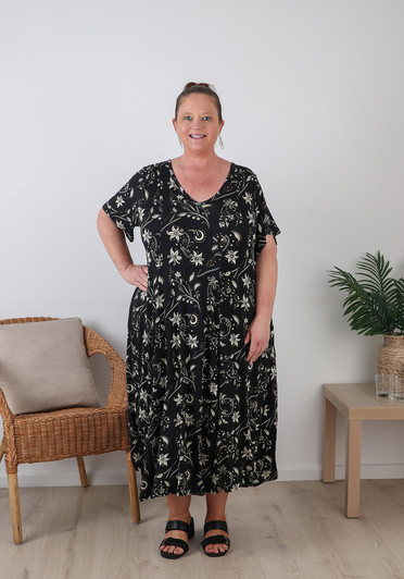 Plus Size Stretch Dress Floral On Black
