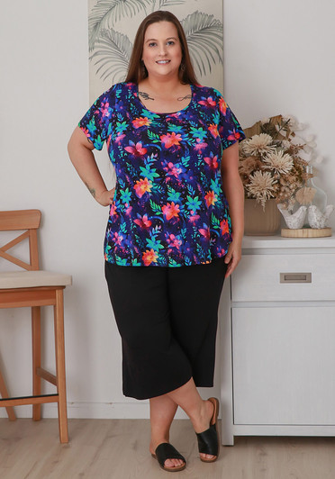 Plus Size Bamboo Crop Pant In Black