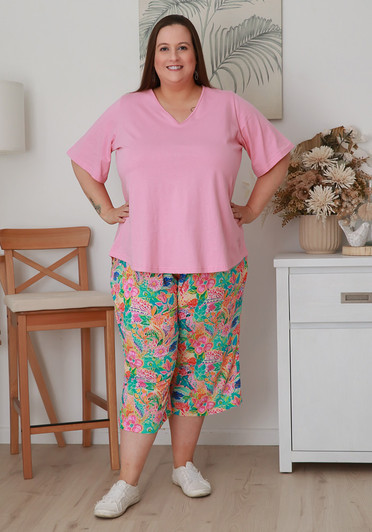 Plus Size Bamboo Crop Pant In Sundrenched Floral