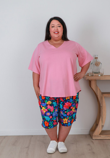 Plus Size Shorts In Floral Print