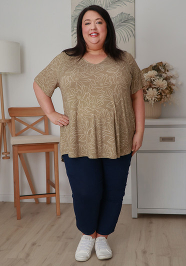Plus Size Stretch Bamboo Tee In Coffee Floral