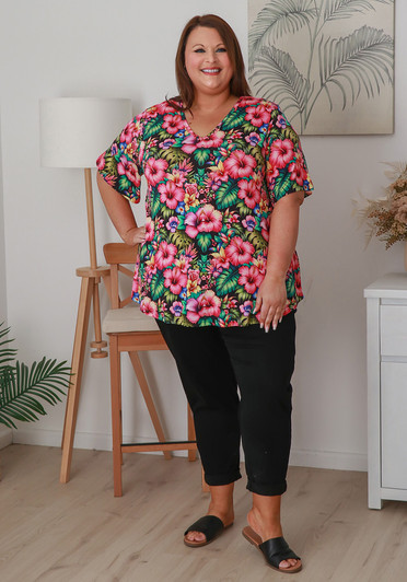 Plus Size Stretch Rayon Tee in Hibiscus Beauty