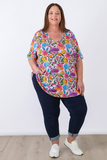 plus size short Sleeve Top in Fun Florals