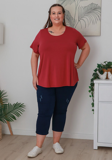 Plus Size Scoop Neck Bamboo Tee in Boysenberry