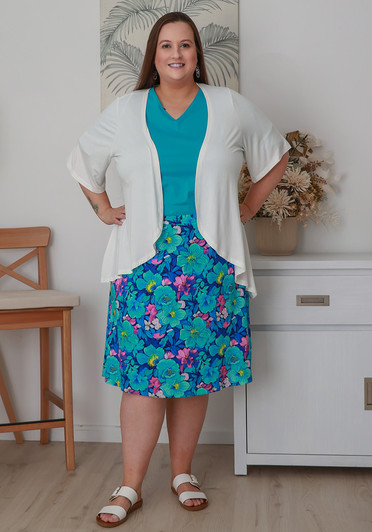 Plus Size Bamboo Short Stretch Skirt In All Over Blooms