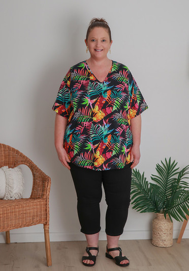 Plus Size V Neck Cotton Tee In Colourful Palm Leaf