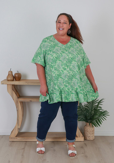 plus size green floral short sleeve top  Curvaceous 