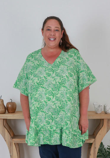 plus size green floral short sleeve top 