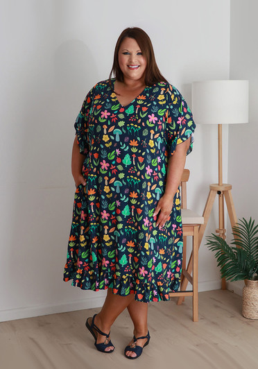 Plus Size Split Sleeve Dress In Forest Floor Print