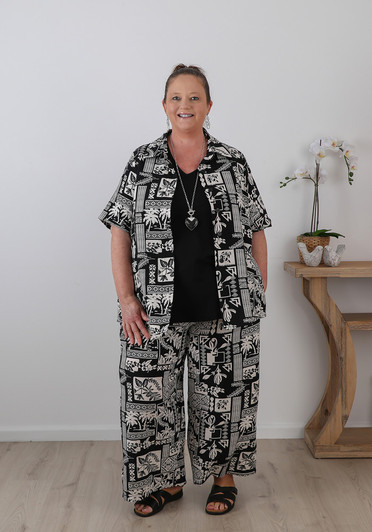Wide Leg Pant In Black Islander Print