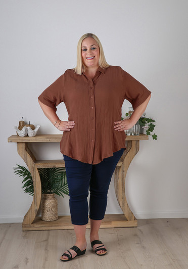 Plus Size Textured Cotton Short Sleeve Mocha Shirt
