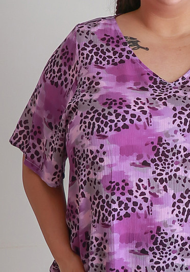 Plus Size Textured Animal Print Top In Purple