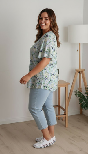 Light Textured Short Sleeve Animal Print Top